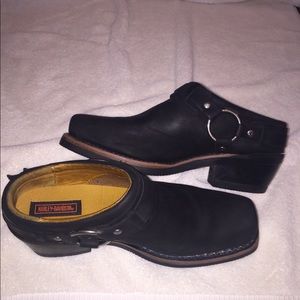 Harley Davidson riding boot mule